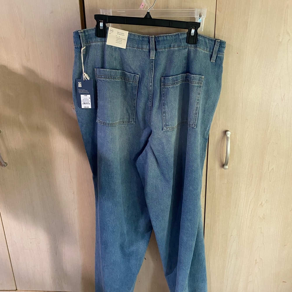 Women's Relaxed Straight fit Blue Jeans